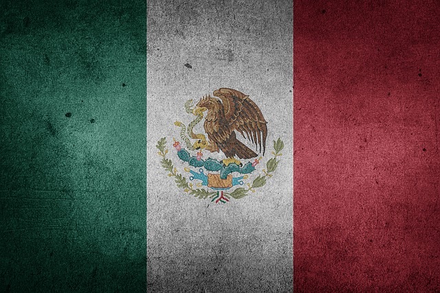 Gobierno Mexicano eliminó seguro médico a sus trabajadores