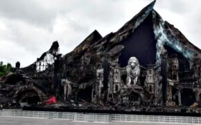 Grave incendio en Tomorrowland 2025 arrasa con el escenario tomorrowland